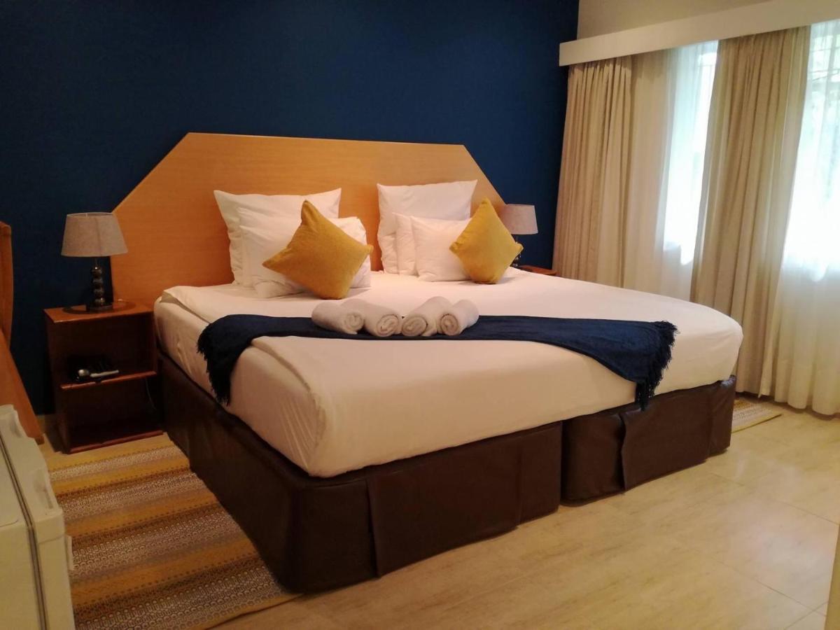 Cajori Hotel 팔라보르와 외부 사진